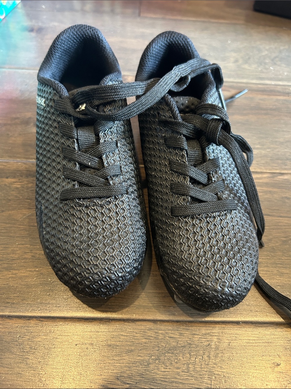 Kids Black Lightweight Soccer Cleats